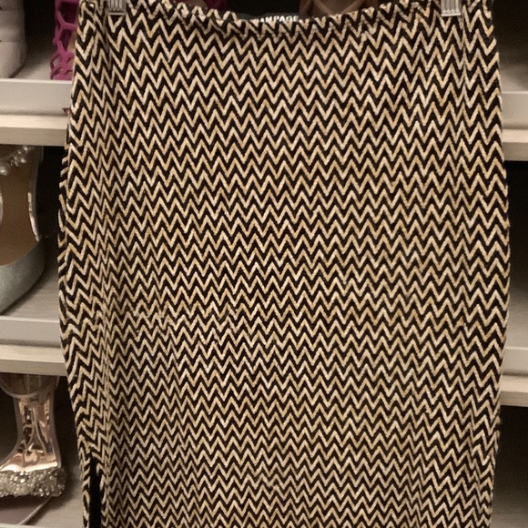 Rampage Chevron  knit skirt size small. - Picture 1 of 3